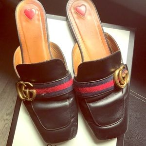 GUCCI DOUBLE G LEATHER MULE WITH BOX AND CARD
